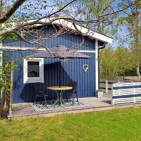 Вилла Lillhuset Naera Stockholm Tungelsta Экстерьер фото