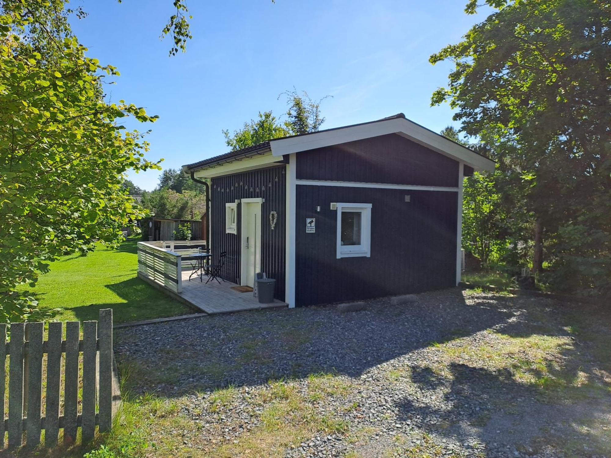Вилла Lillhuset Naera Stockholm Tungelsta Экстерьер фото